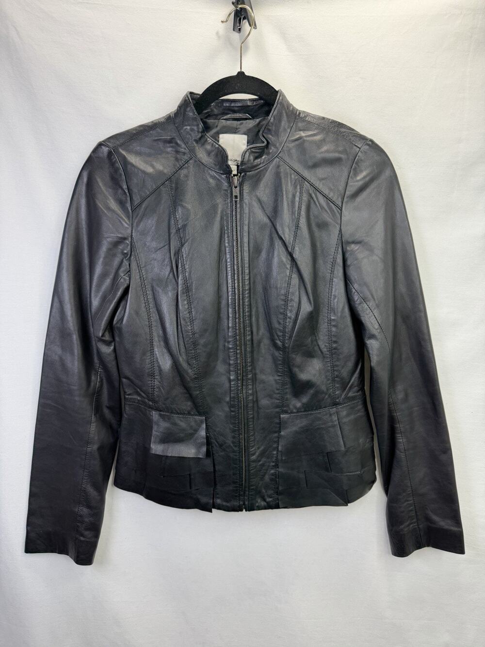 Halogen Women’s Soft 100% Genuine Leather Moto Black Jacket Sz S Ruffle Detail